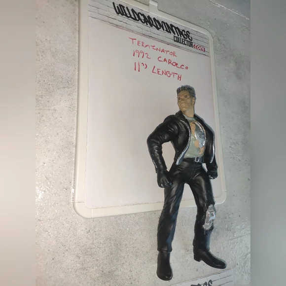 Terminator 2 Figure - Picture 7 of 9